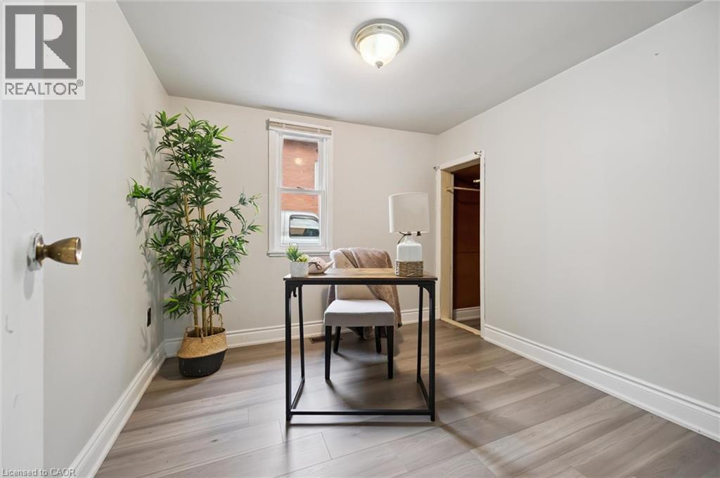 1267 HAMILTON Street thumbnail 8