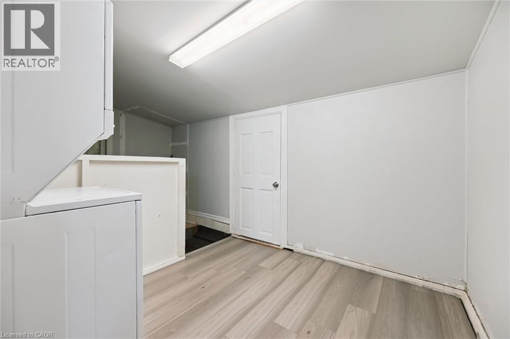 1267 HAMILTON Street thumbnail 10