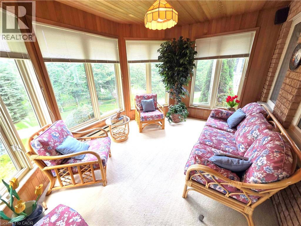 137 FOXBORO Drive thumbnail 12