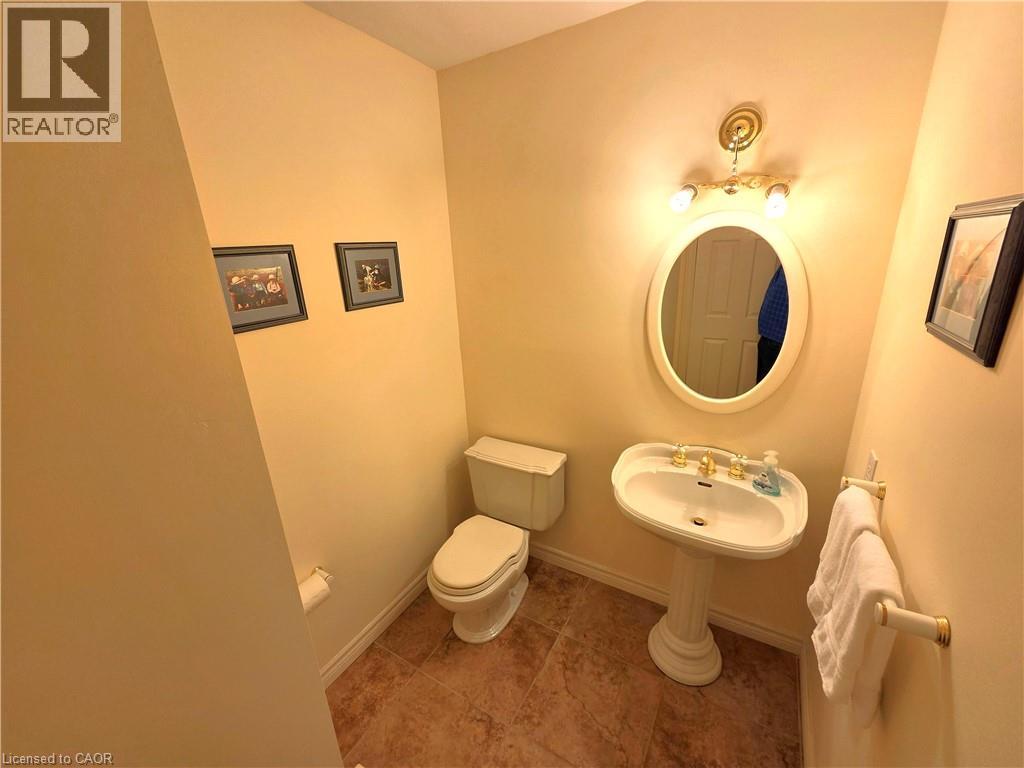 137 FOXBORO Drive thumbnail 23