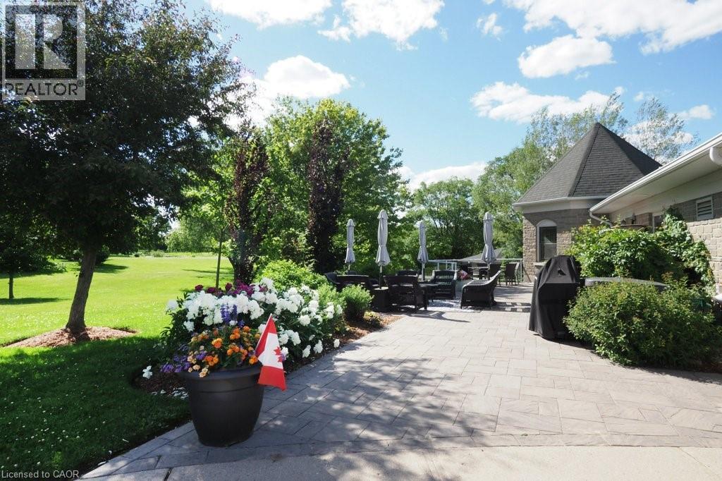137 FOXBORO Drive thumbnail 37