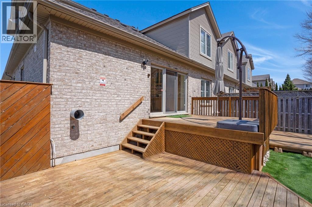 227 CHESTNUT HILL Crescent thumbnail 32