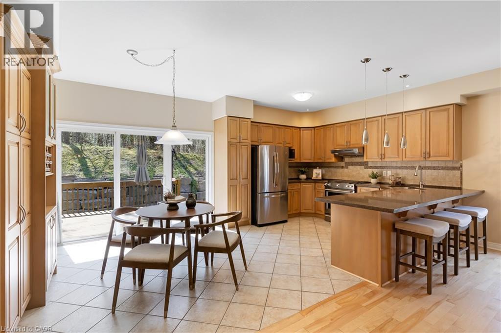 227 CHESTNUT HILL Crescent thumbnail 17