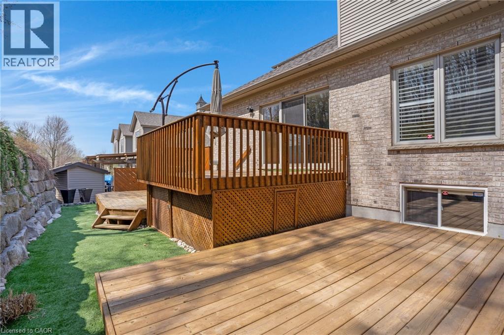 227 CHESTNUT HILL Crescent thumbnail 34
