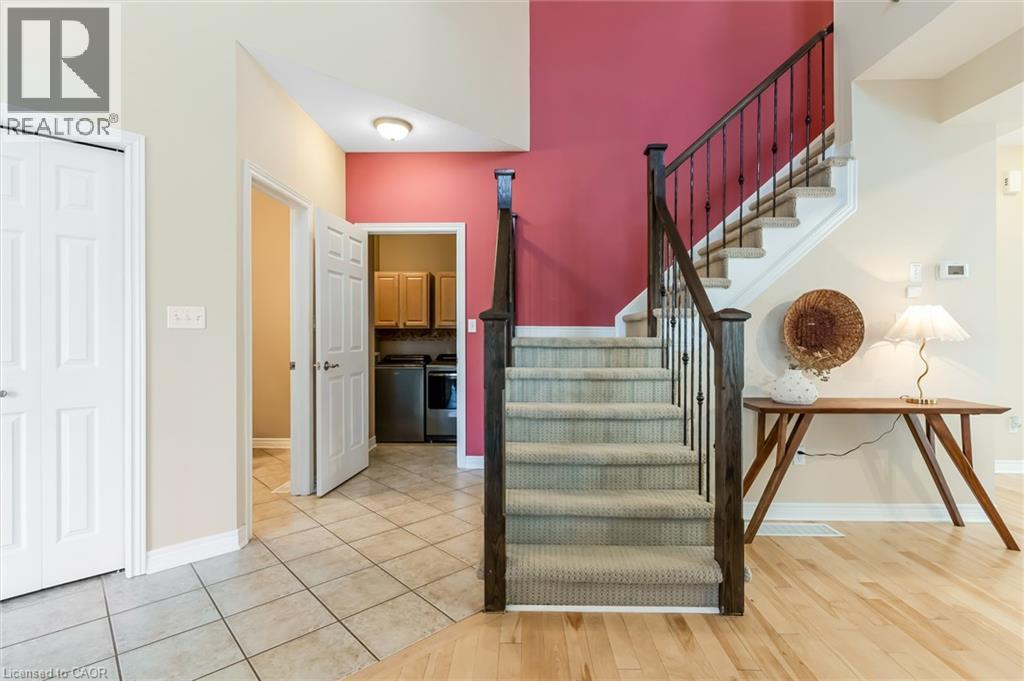 227 CHESTNUT HILL Crescent thumbnail 21