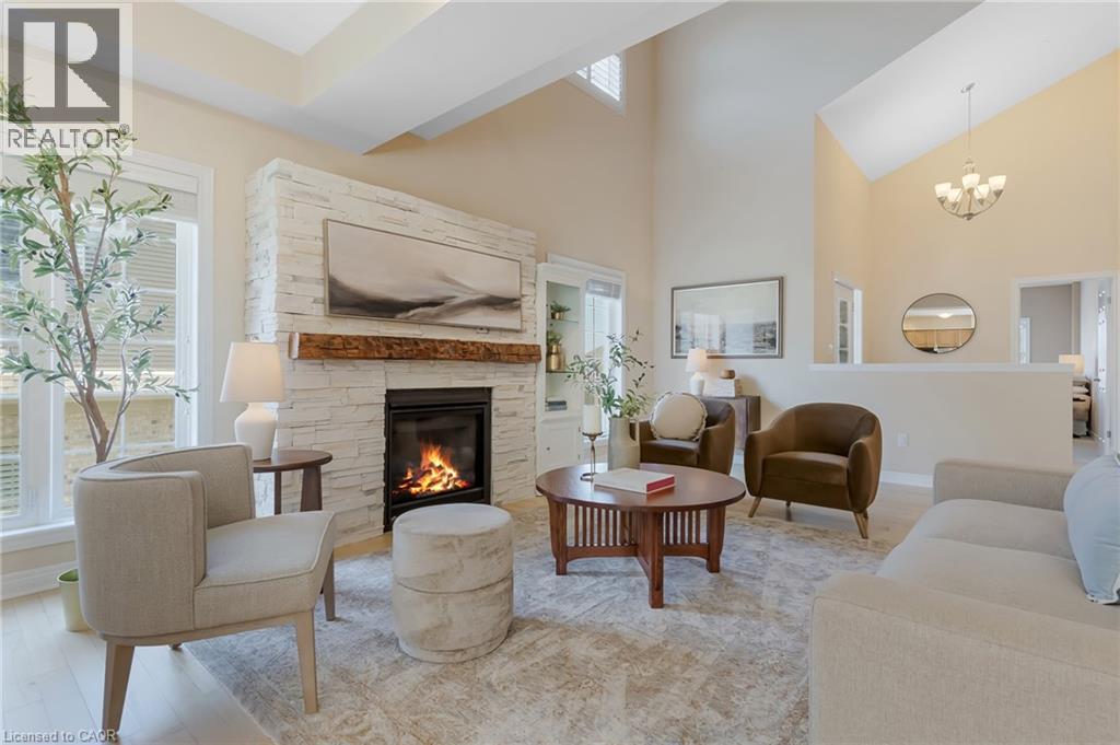 227 CHESTNUT HILL Crescent thumbnail 2