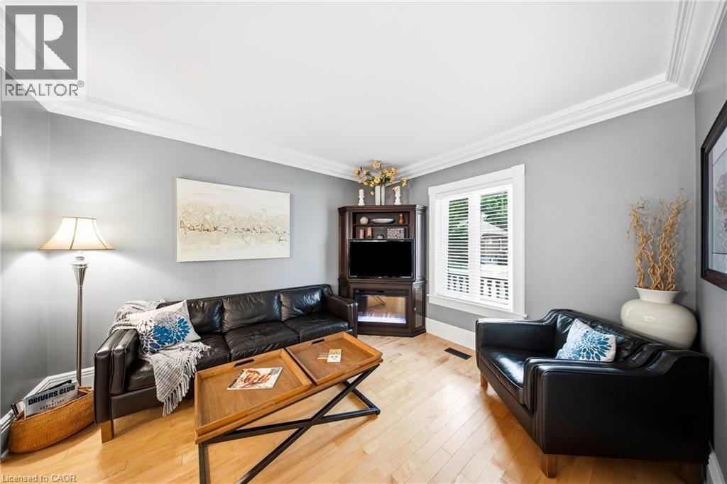 750 VINE Street thumbnail 9