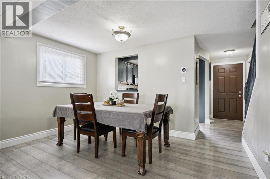 20 HEATHWOOD Court thumbnail 10