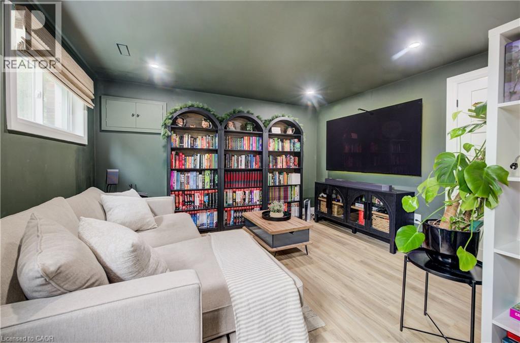 138 MORNINGDALE Crescent thumbnail 28
