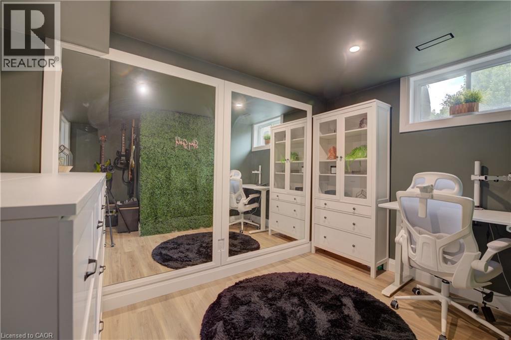 138 MORNINGDALE Crescent thumbnail 29