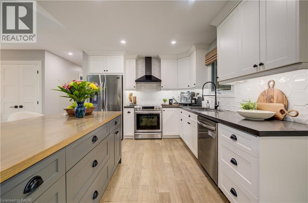 138 MORNINGDALE Crescent thumbnail 16