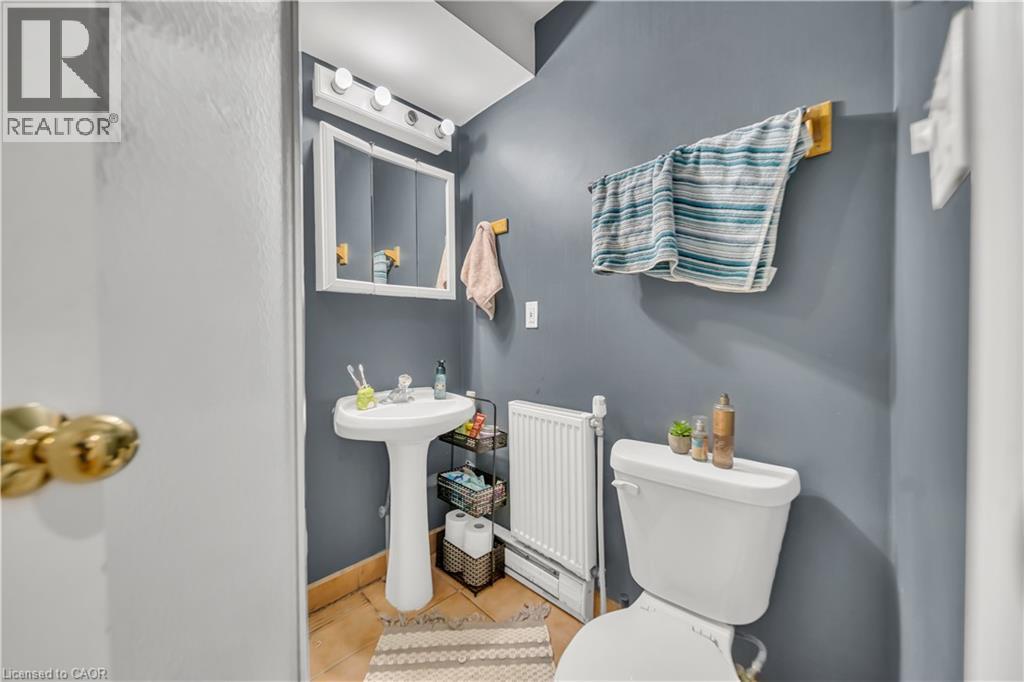 24 COLUMBIA Street W thumbnail 18