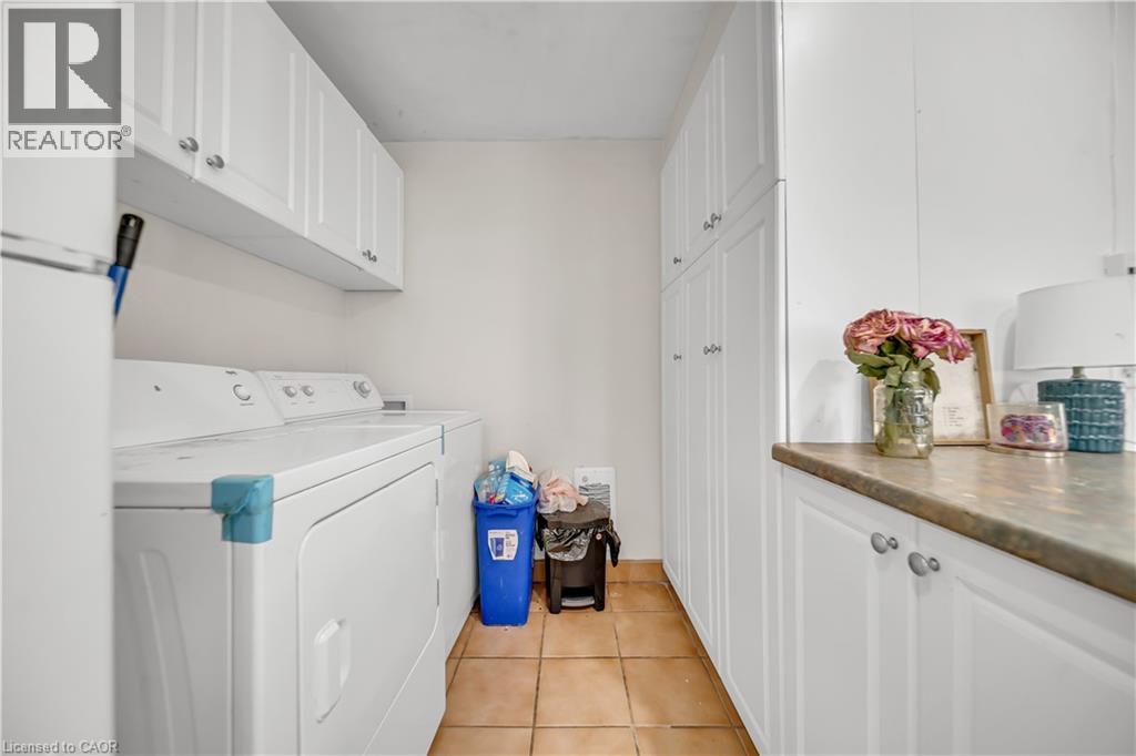 24 COLUMBIA Street W thumbnail 14