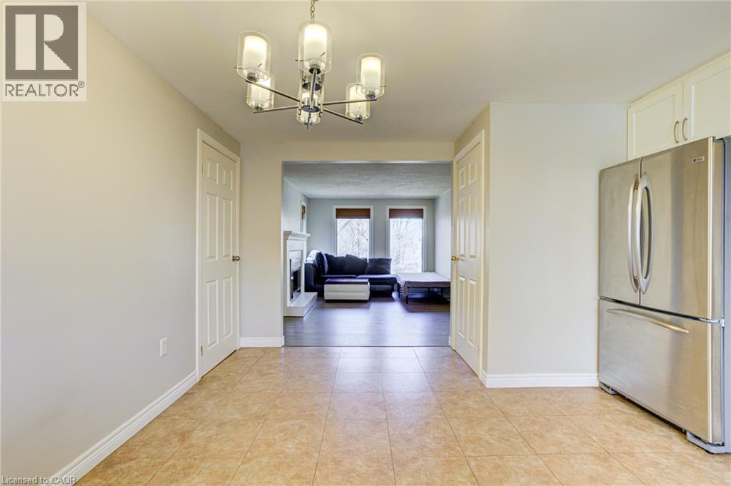 22 BLACKHORNE Crescent thumbnail 12