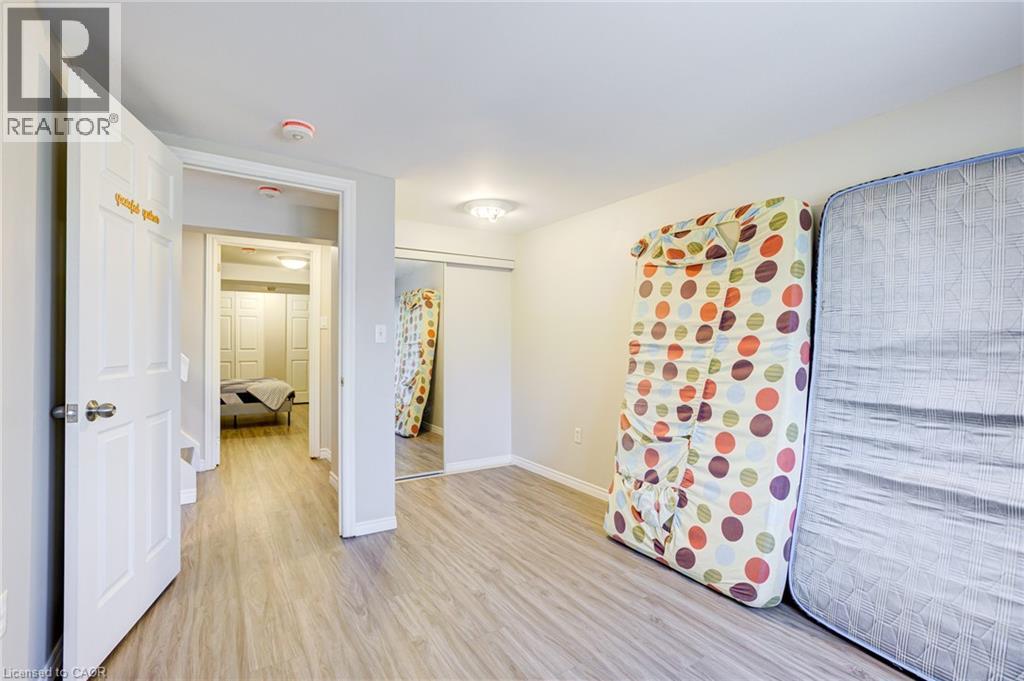 22 BLACKHORNE Crescent thumbnail 30
