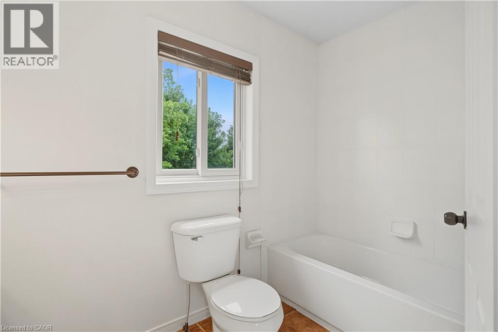36 FOXMEADOW Road thumbnail 25