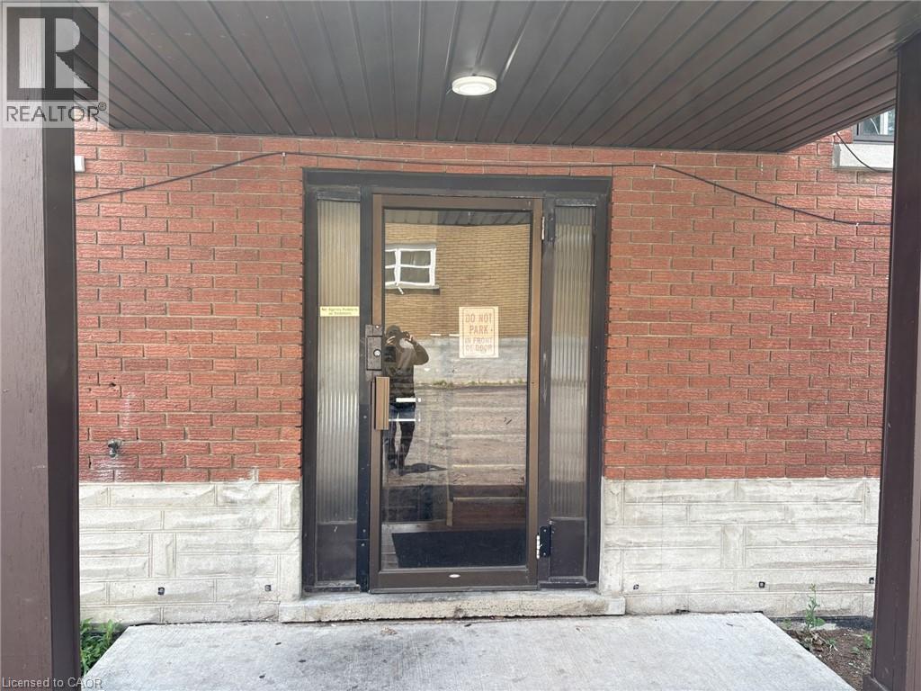 368 WEBER Street W thumbnail 7