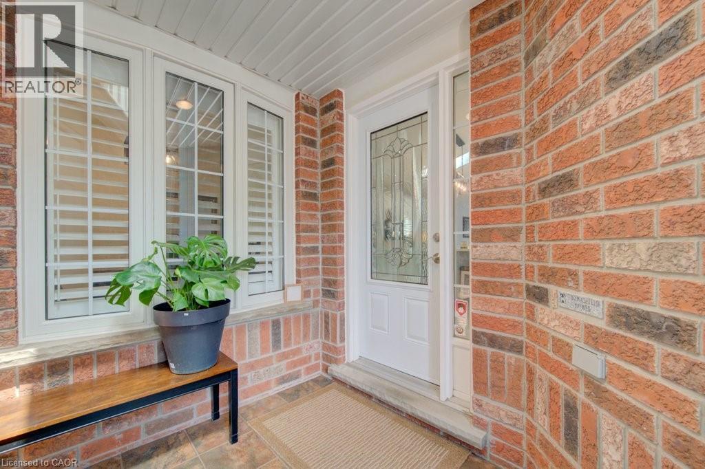 330 LAKE LOUISE Boulevard thumbnail 7