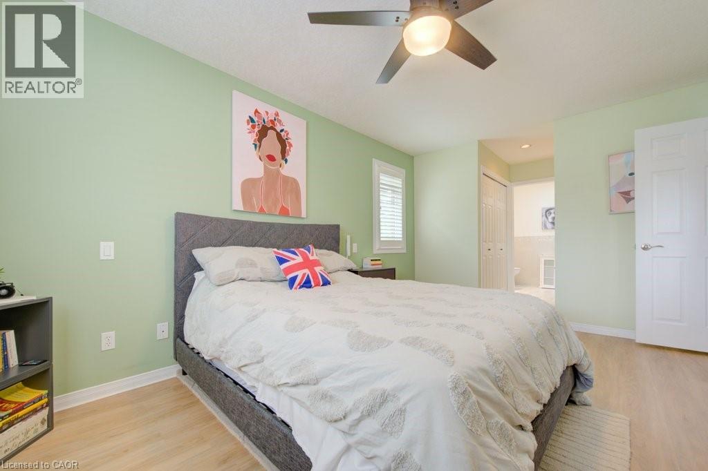 330 LAKE LOUISE Boulevard thumbnail 21