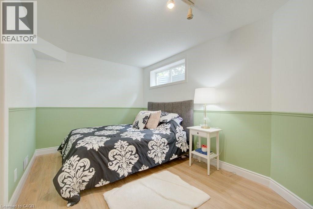 330 LAKE LOUISE Boulevard thumbnail 34