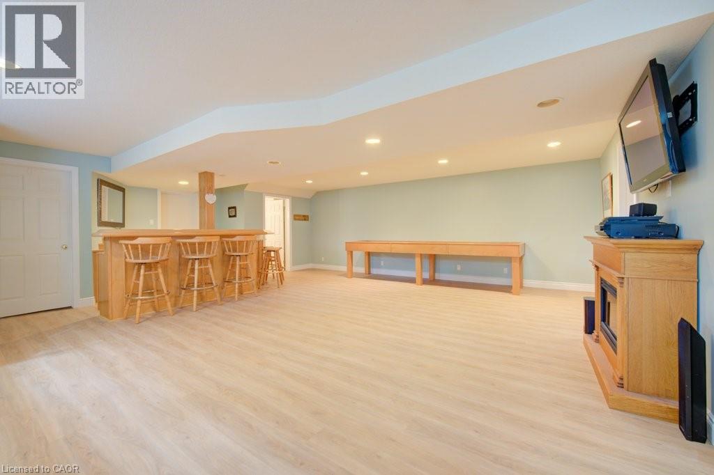 330 LAKE LOUISE Boulevard thumbnail 29