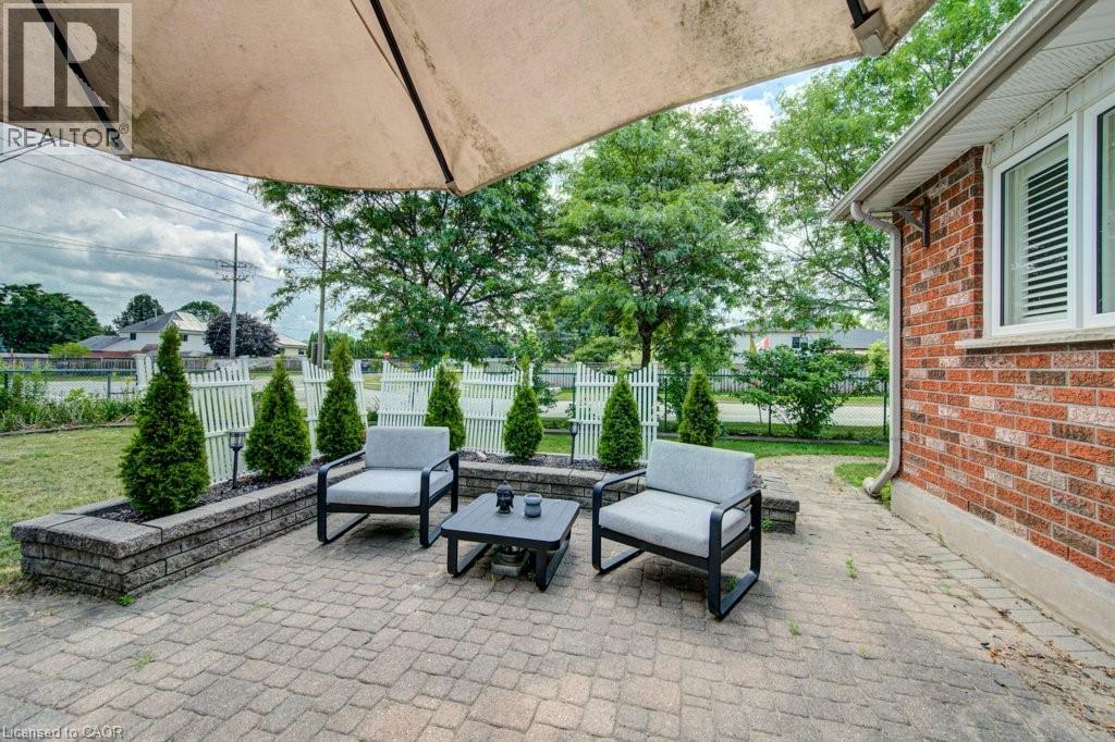 330 LAKE LOUISE Boulevard thumbnail 41