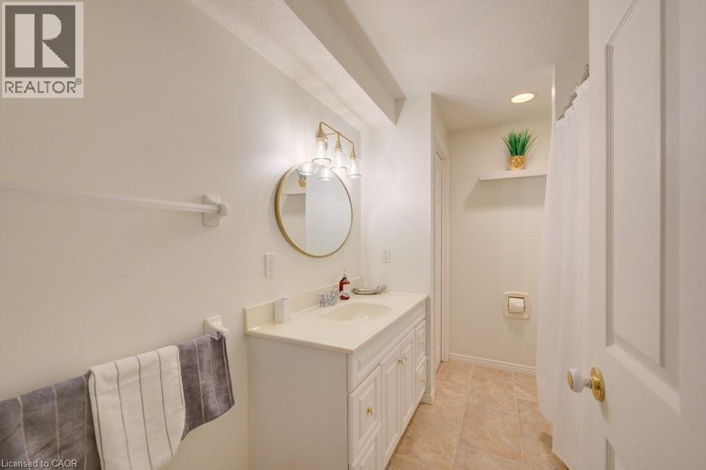 330 LAKE LOUISE Boulevard thumbnail 36