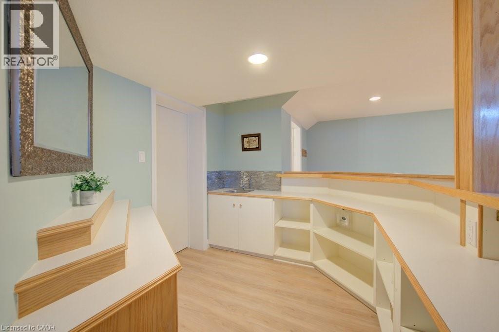 330 LAKE LOUISE Boulevard thumbnail 33