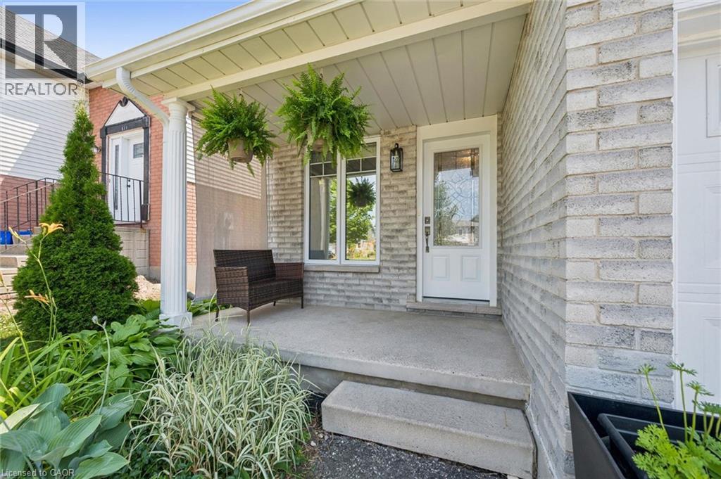 515 OLD ORCHARD Place thumbnail 3