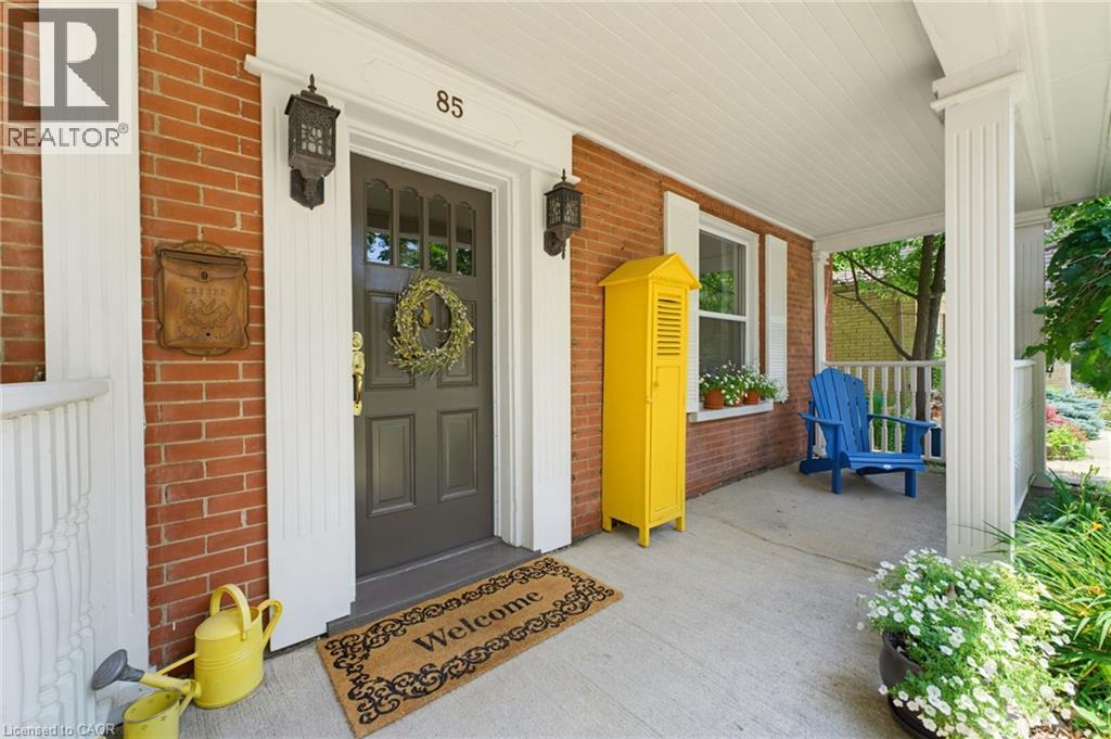 85 BARRIE Street thumbnail 3