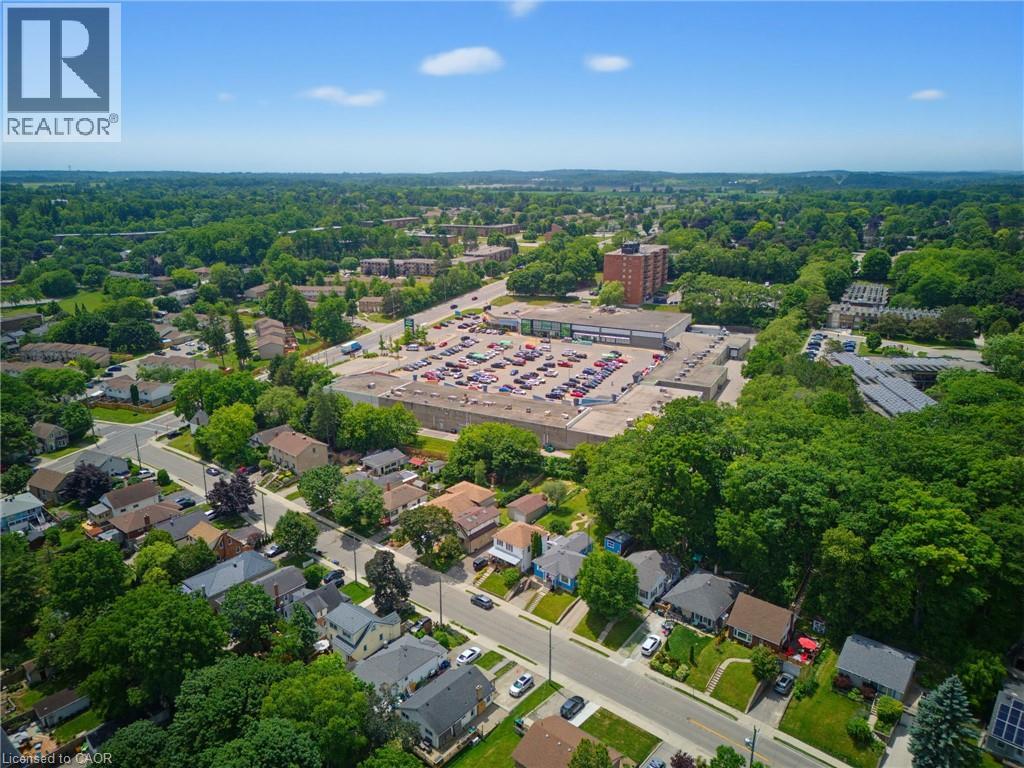 85 BARRIE Street thumbnail 34