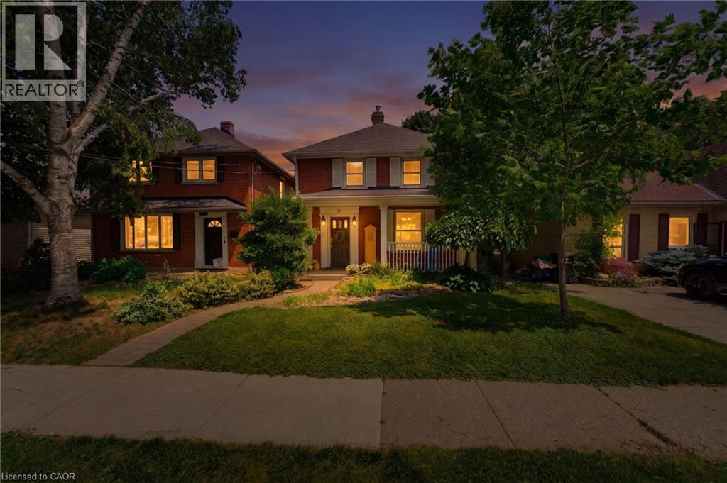 85 BARRIE Street thumbnail 35