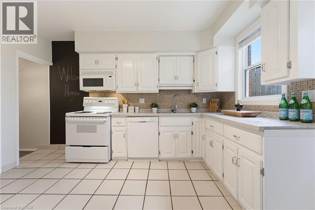 85 BARRIE Street thumbnail 10