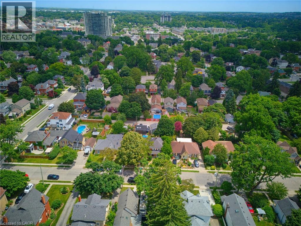 85 BARRIE Street thumbnail 33