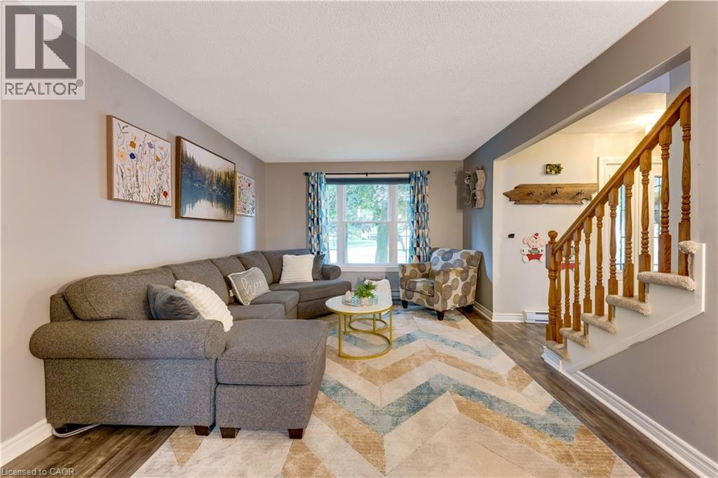 11 NIPIGON Place thumbnail 6