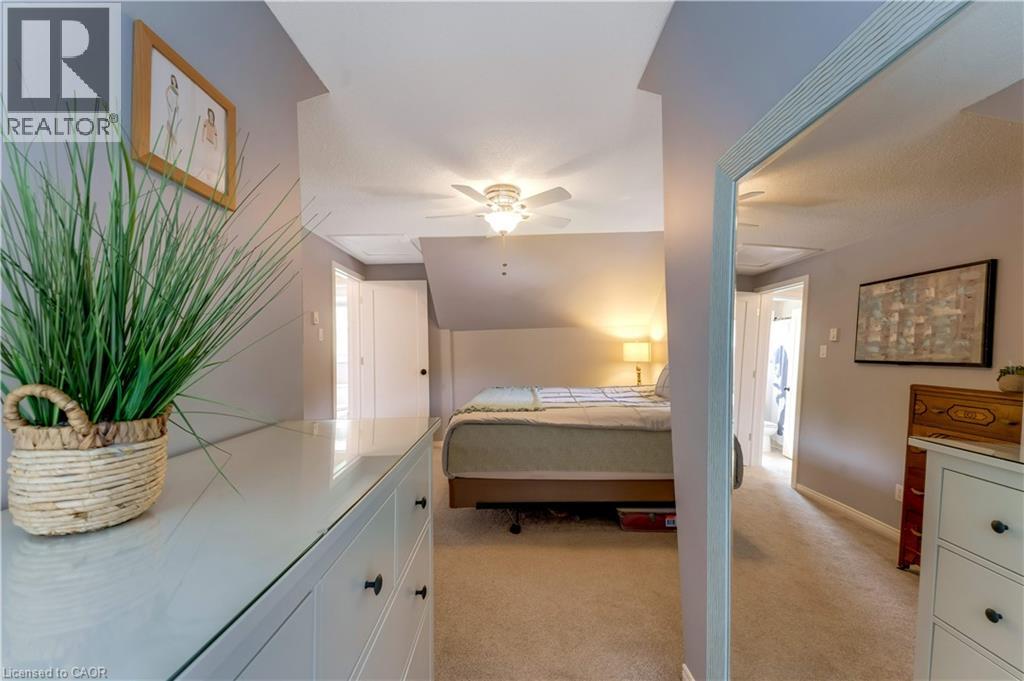 11 NIPIGON Place thumbnail 20