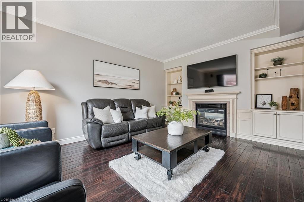 707 COMMONWEALTH Crescent thumbnail 10