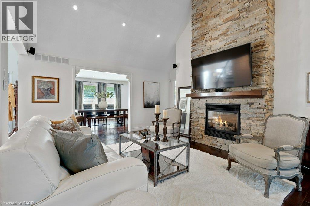 216 RED MAPLE Court thumbnail 11