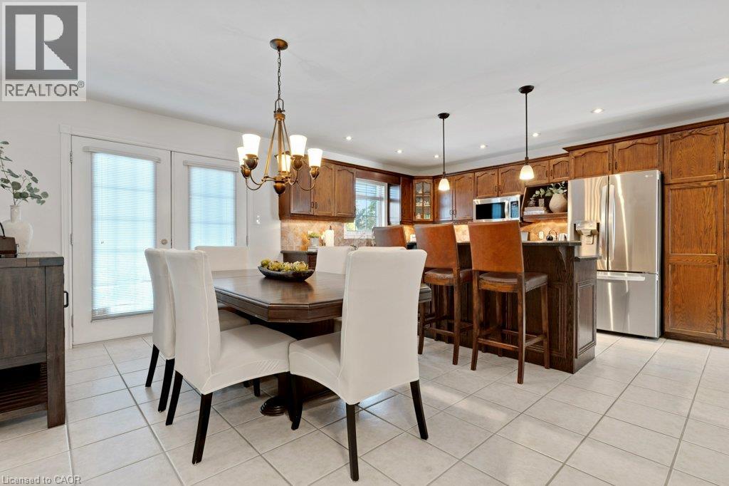 216 RED MAPLE Court thumbnail 14