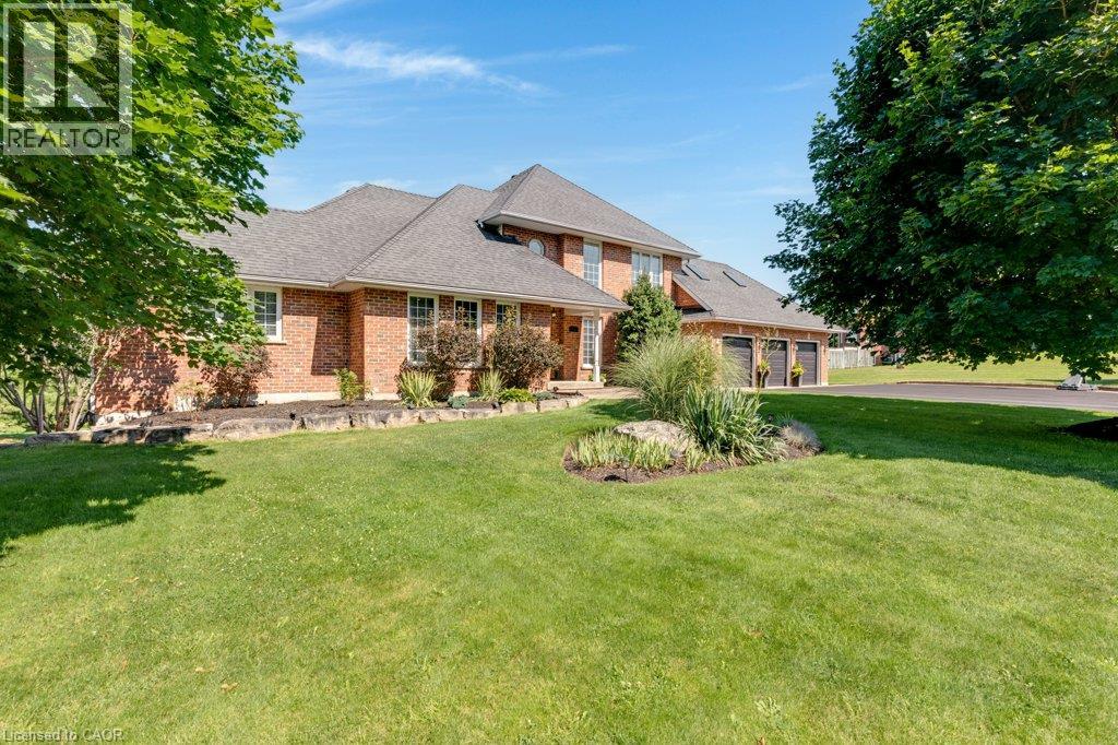 216 RED MAPLE Court thumbnail 2
