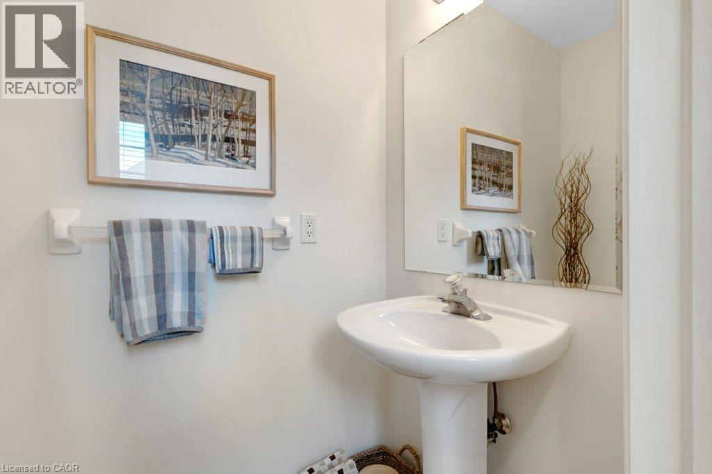 216 RED MAPLE Court thumbnail 21