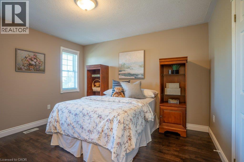 216 RED MAPLE Court thumbnail 25