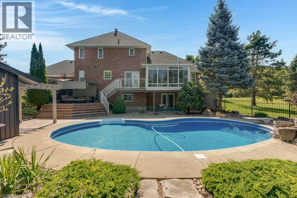 216 RED MAPLE Court thumbnail 34