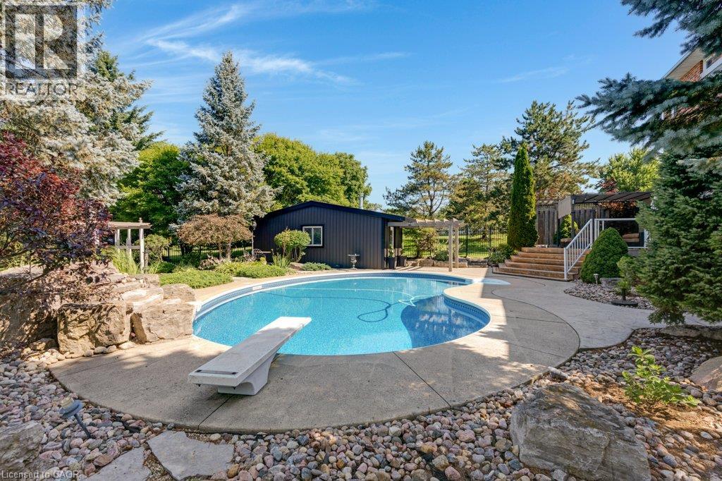 216 RED MAPLE Court thumbnail 36
