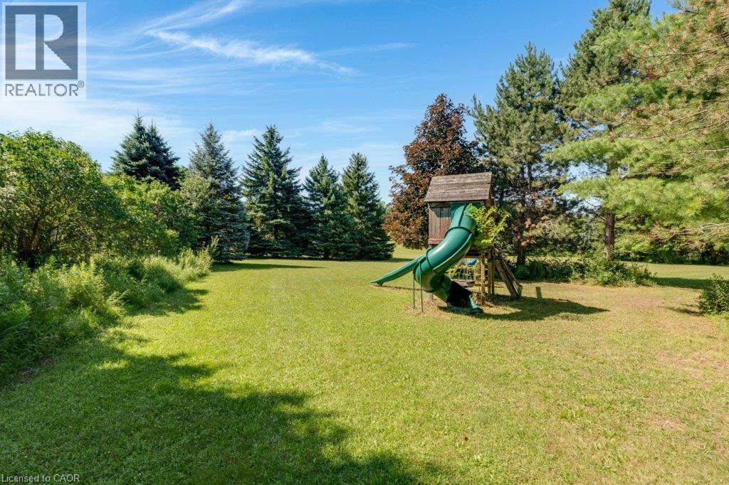 216 RED MAPLE Court thumbnail 41