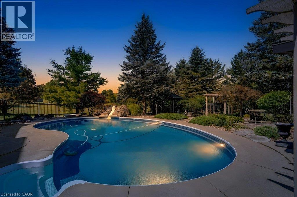 216 RED MAPLE Court thumbnail 43