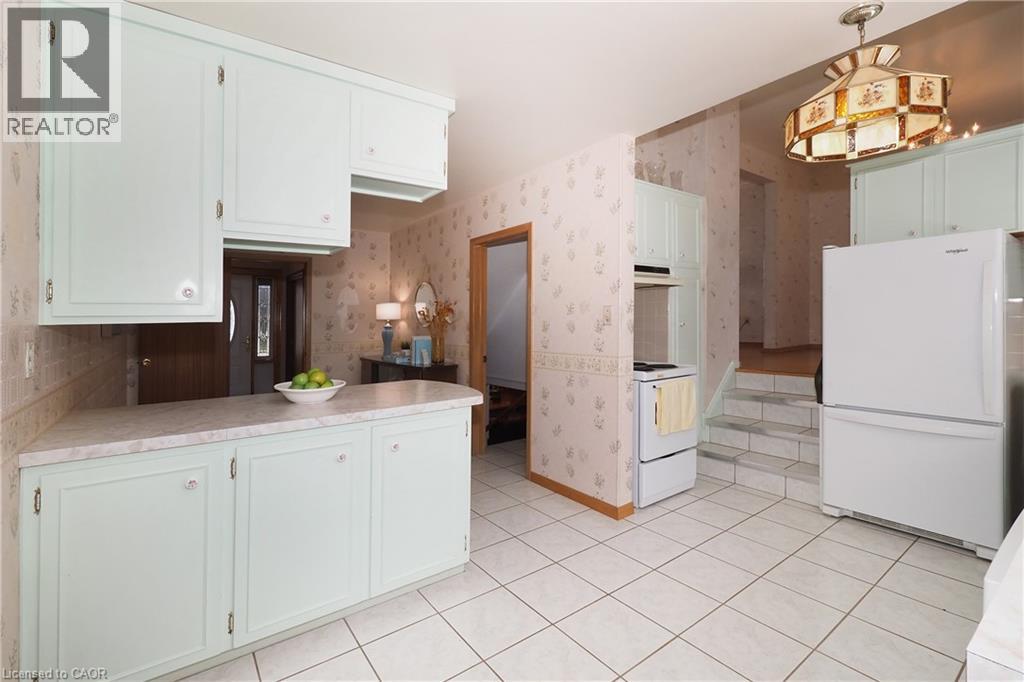 15 GILMOUR Crescent thumbnail 10
