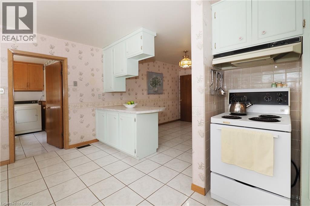 15 GILMOUR Crescent thumbnail 11