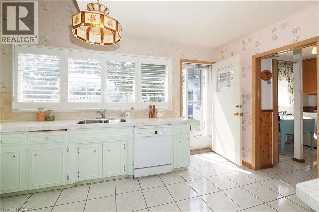 15 GILMOUR Crescent thumbnail 12