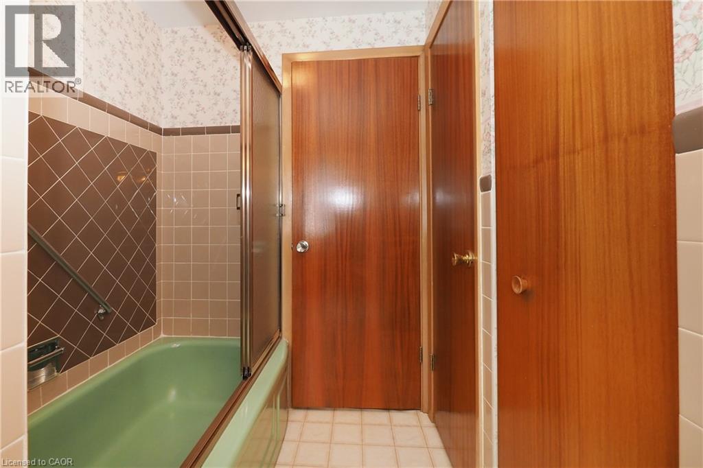 15 GILMOUR Crescent thumbnail 24